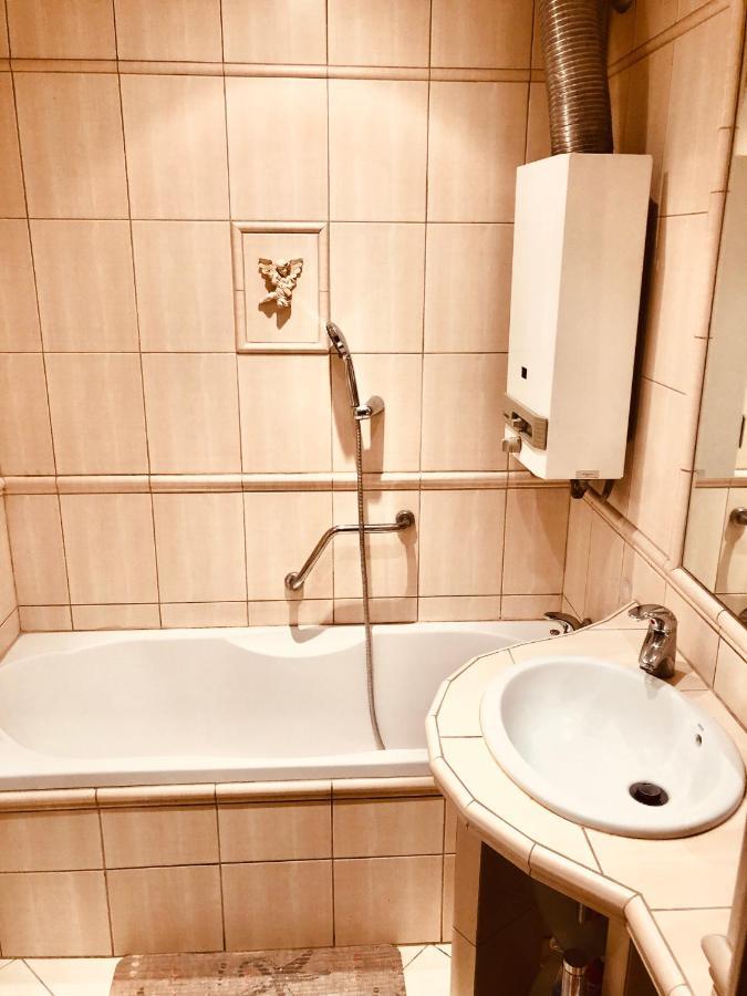 Wynajemzklasa Hostel Kraków Zewnętrze zdjęcie